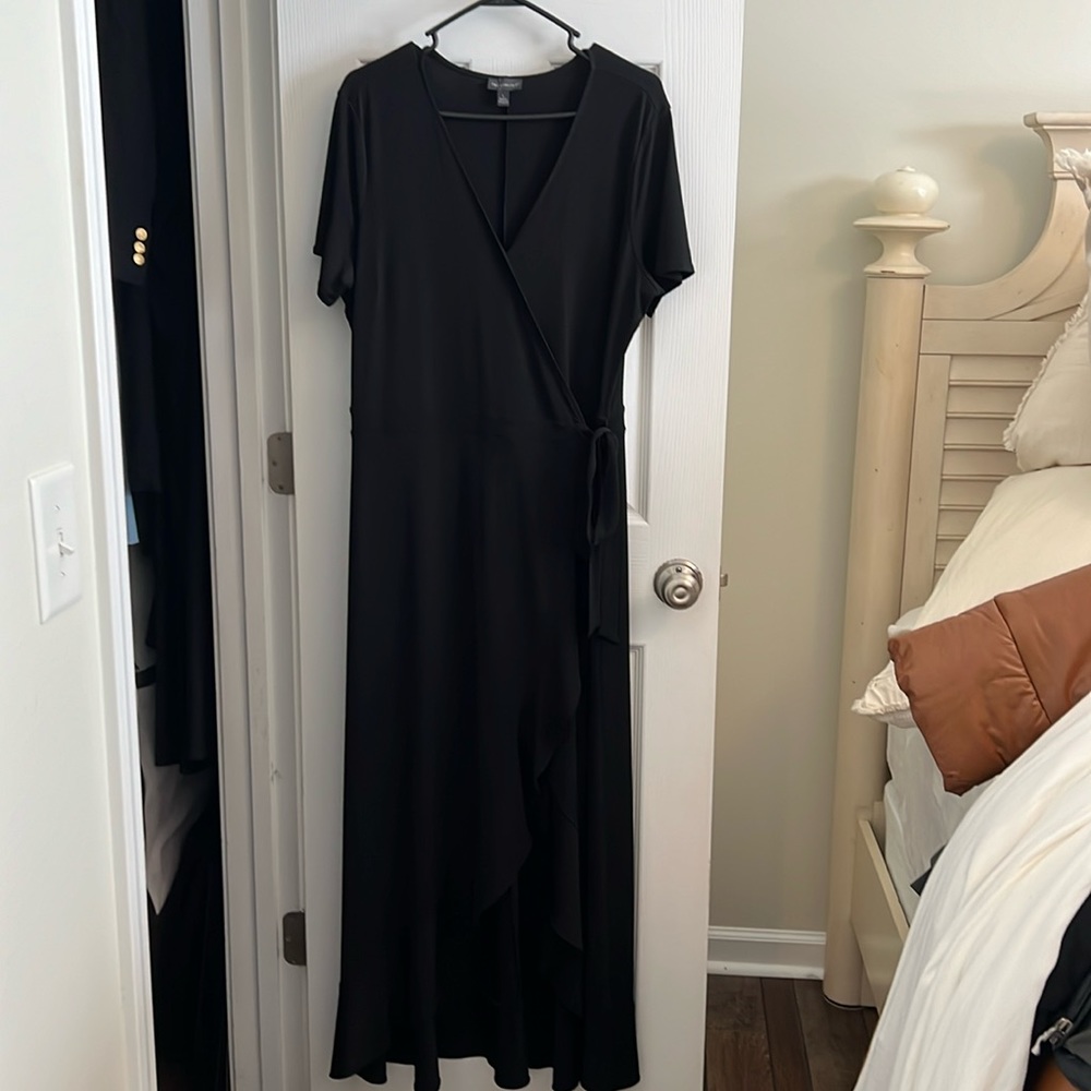 Limited size large long dress black